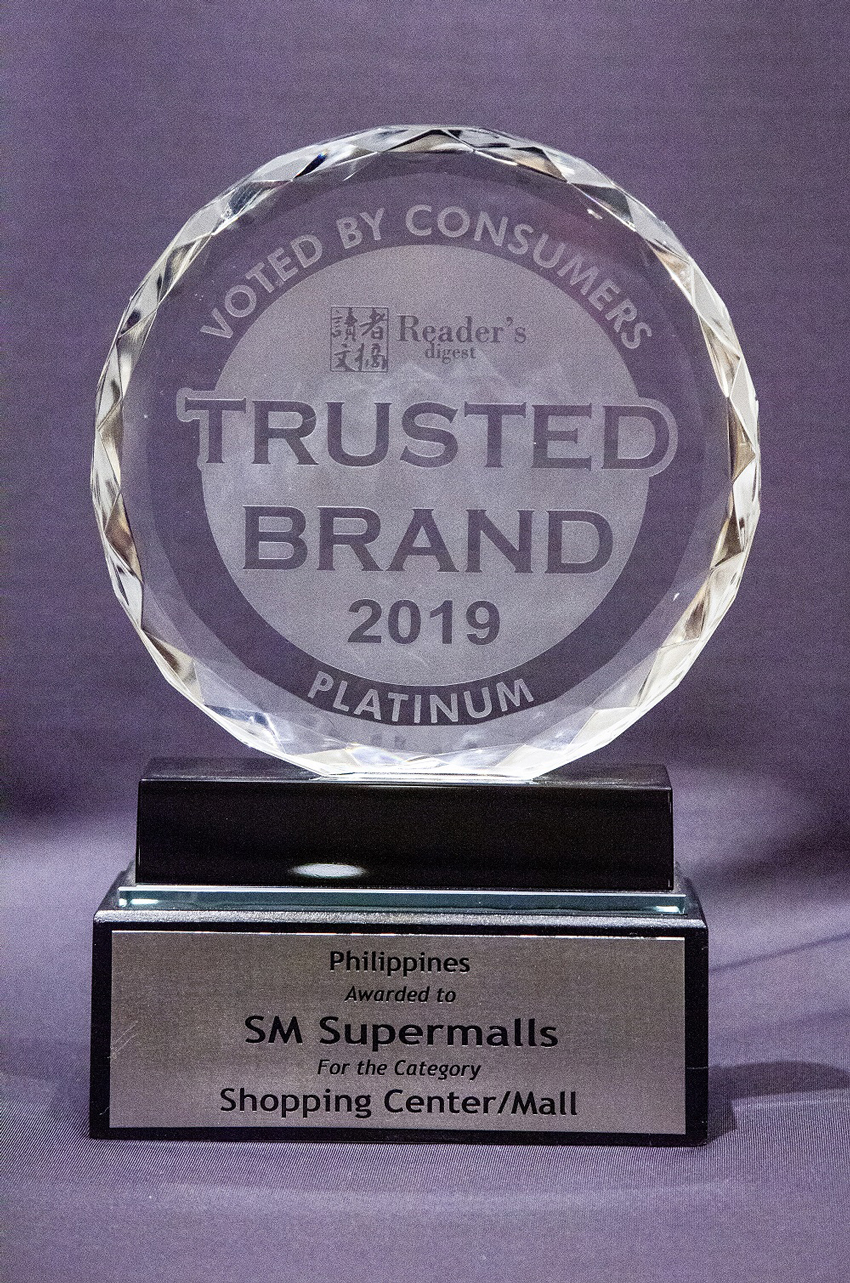 Photo-2---SM-Supermalls-hailed-as-most-trusted-shopping-mall-brand