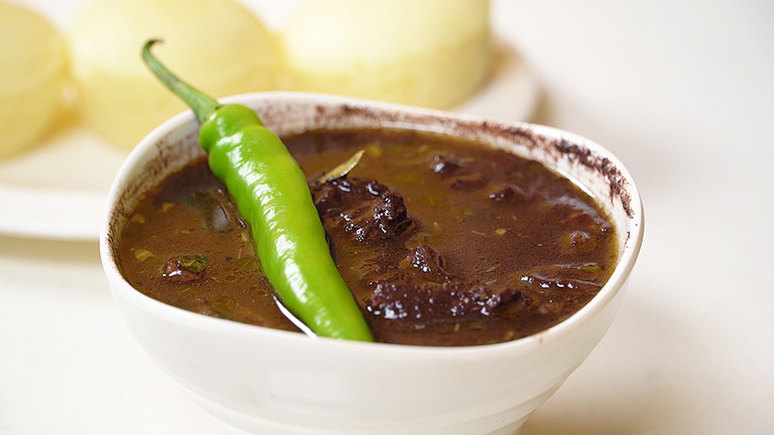 Bulacan-Lugaw-Kitchen-brings-their--famous-dinuguan-and-more-to-SM-Hypermarket-Street-Food-Festival