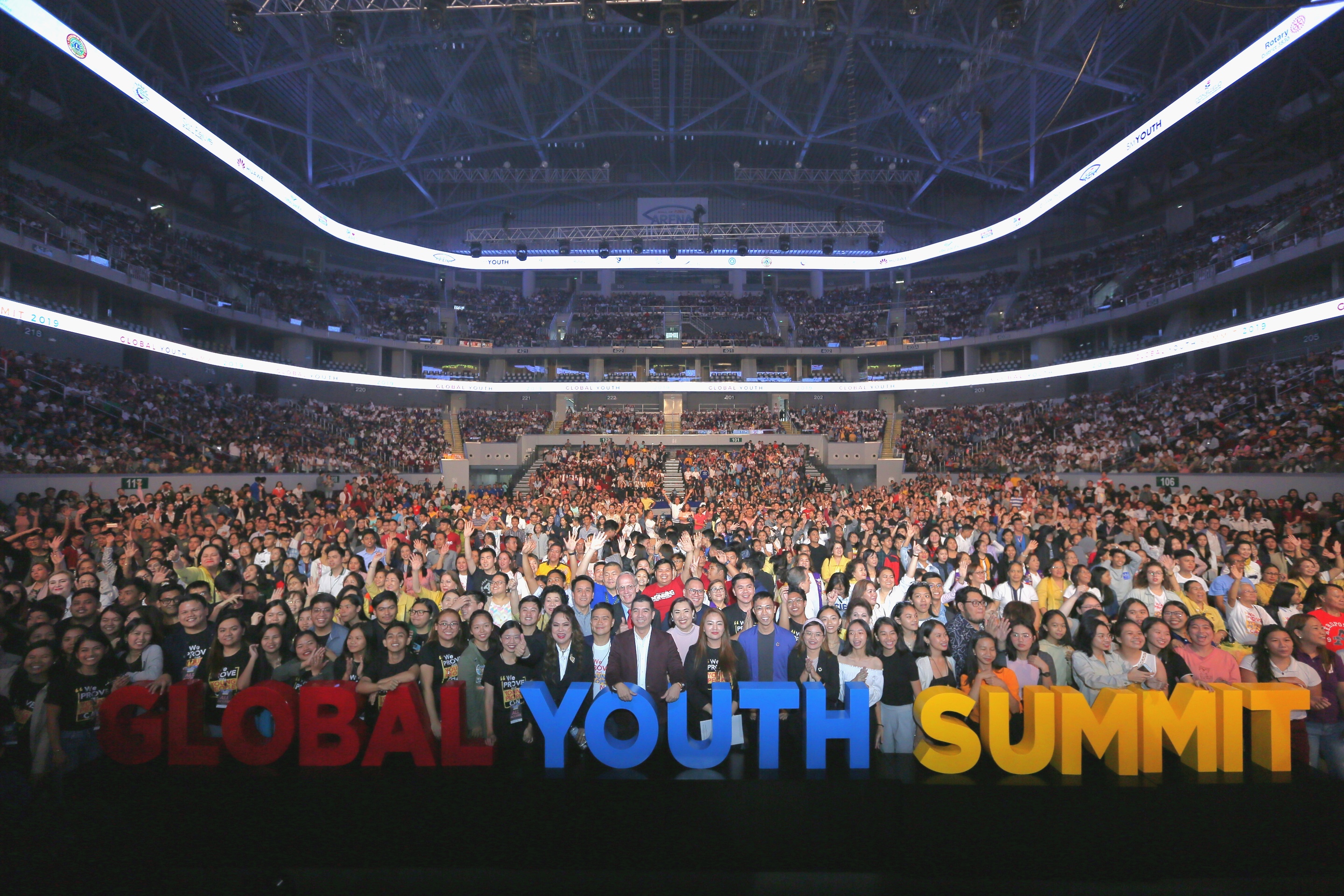 young-people-take-charge-of-the-future-at-global-youth-summit-2019