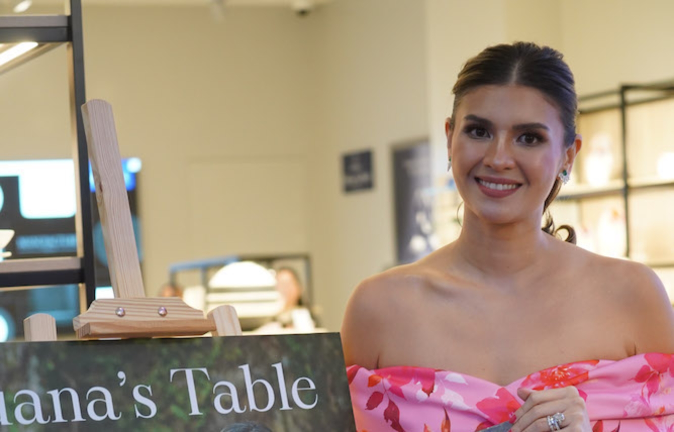 'Juana's Table' Book Launch Delights Guests at S Maison