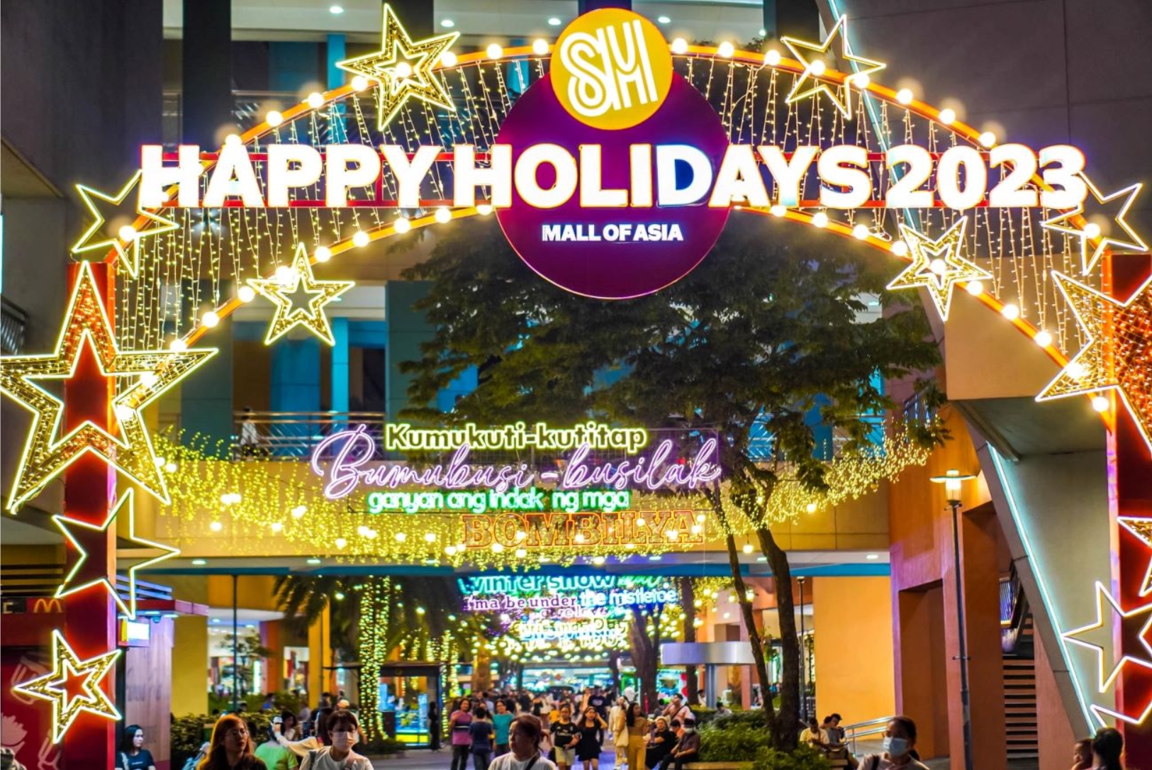 Shop, See, Eat, Do: Kickstart The Holiday Spirit With These Fun Things To Do At SM Mall Of Asia