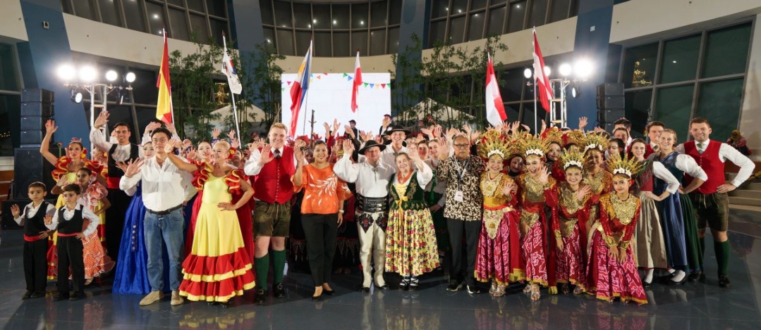 17th Fiesta Folkloriada kicks off at SM Mall of Asia